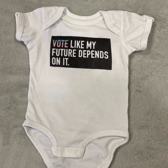 Vote Like My Future Depends On It Baby Onesie Size 12 Months - Picture 1 of 5